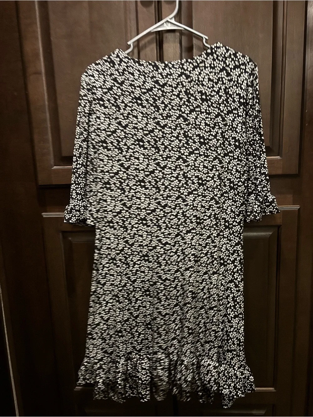 CeCe Black and White Floral V-Neck Ruffle Midi Dress